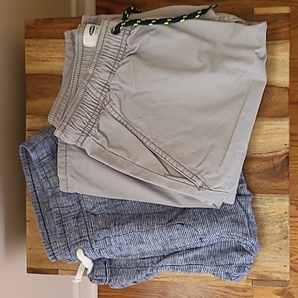 2 Shorts H&M and Old Navy - Picture 8 of 8